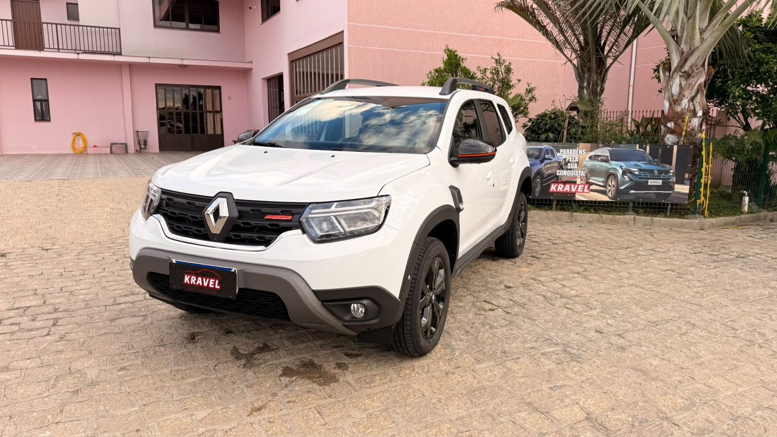 Renault Duster ICONIC 1.3 TURBO CVT 2027 - foto 1