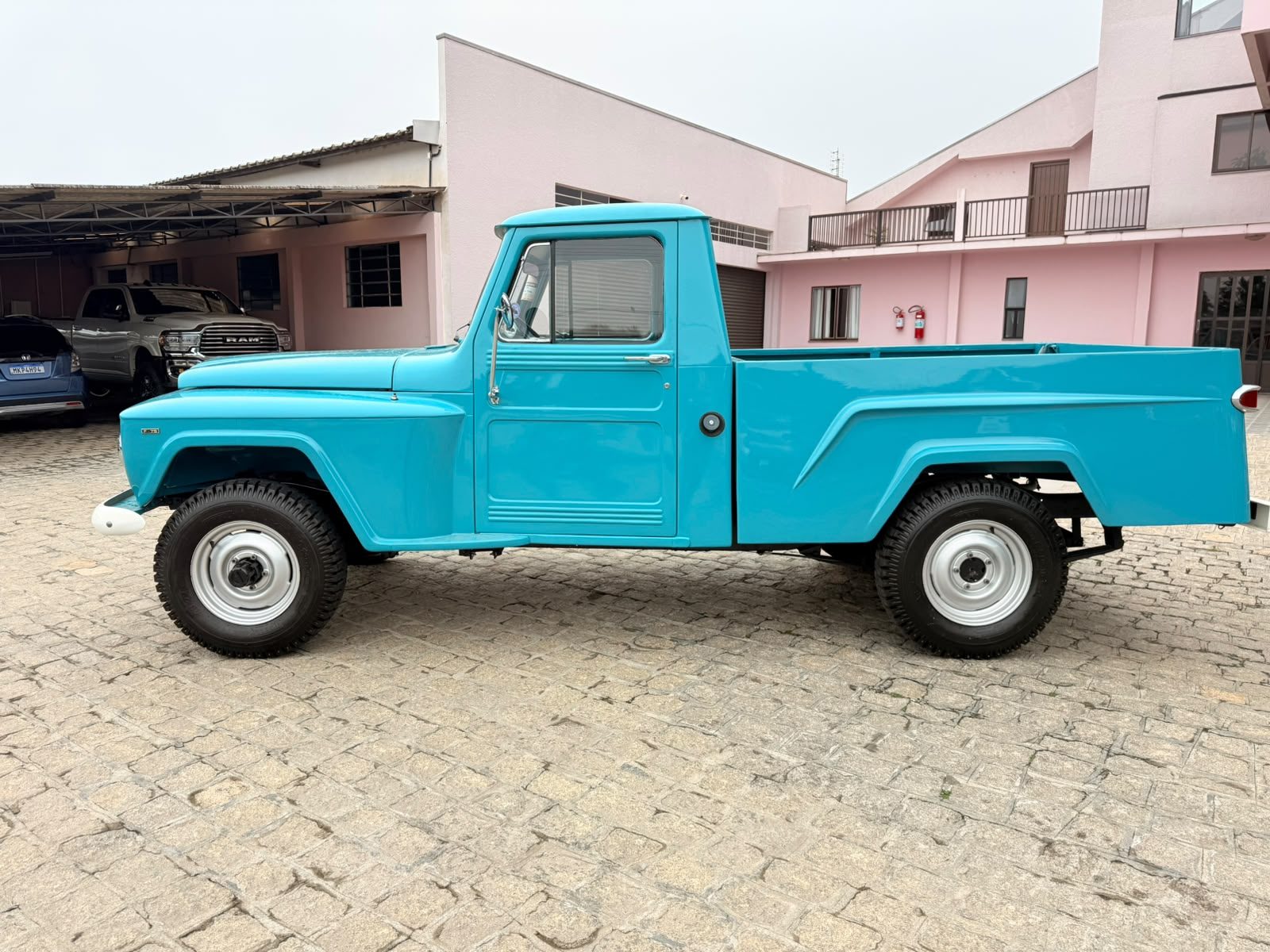 Ford Ford F-75 F-75 MOTOR 6 CC PLACA PRETA 1973 - foto 13