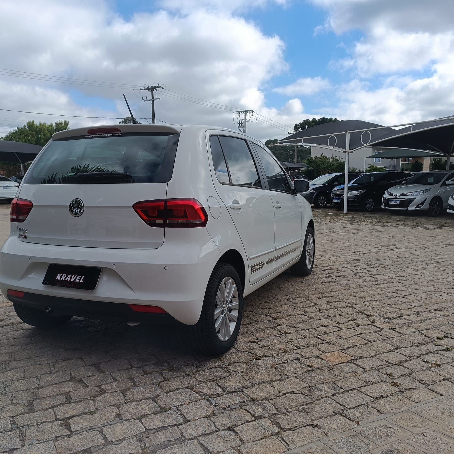 Volkswagen Fox CONNECT 1.6 MT - foto 3