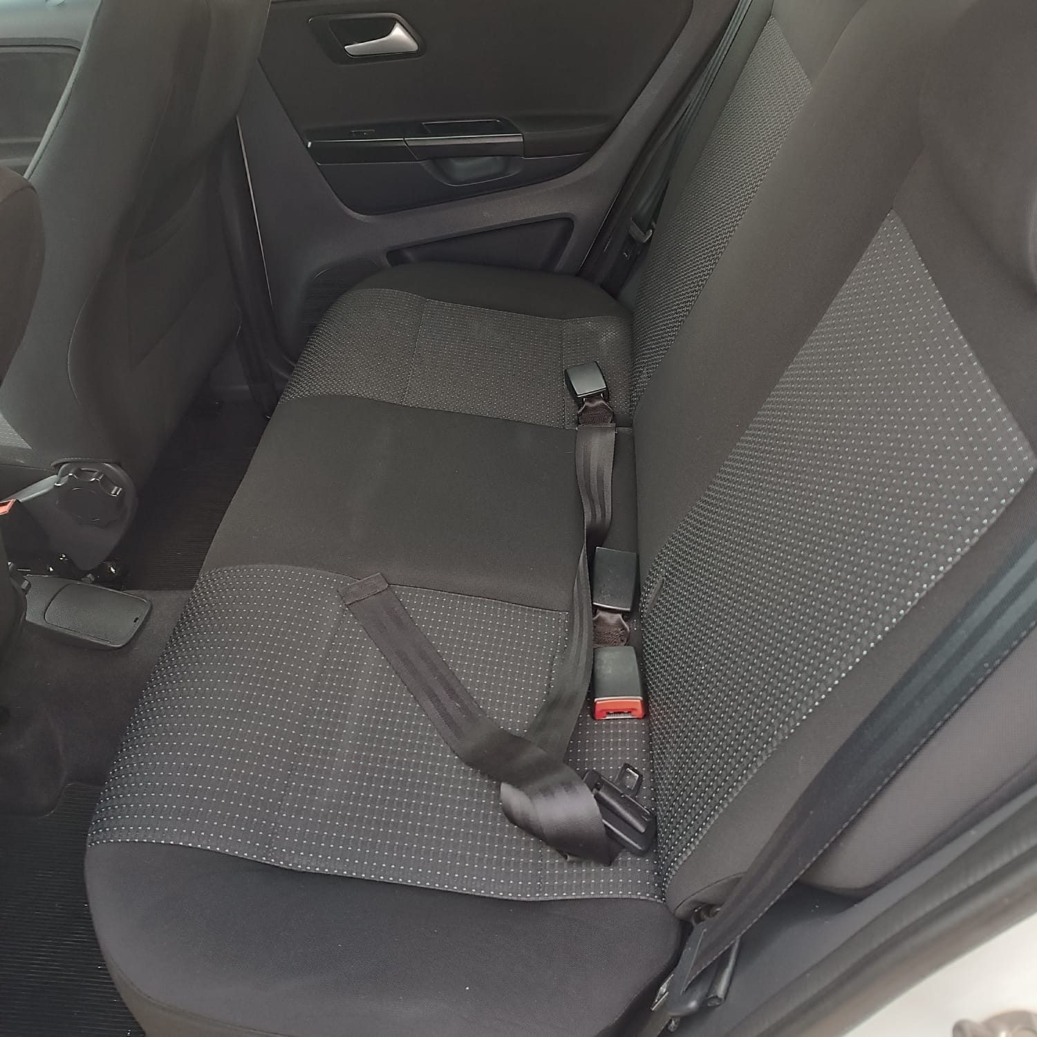 Volkswagen Fox CONNECT 1.6 MT - foto 8