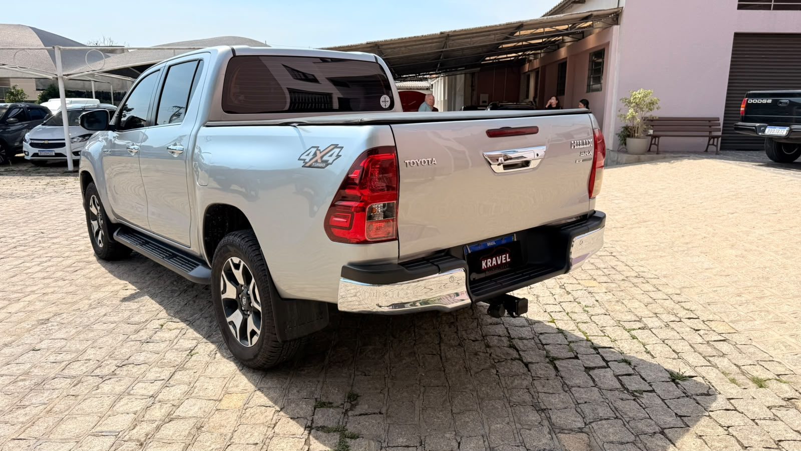 Toyota Hilux CD SRX AT 4X4 ANIVERSARIO 50 ANOS - foto 17