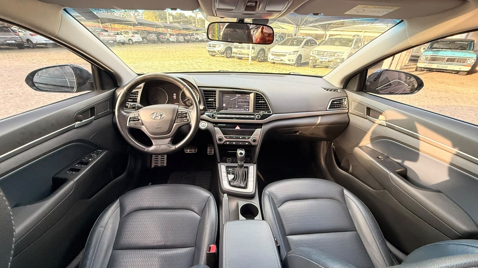 Hyundai Elantra 2.0 16V AT - foto 24