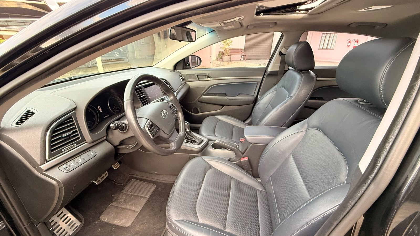 Hyundai Elantra 2.0 16V AT - foto 28